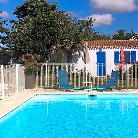 Avec Piscine