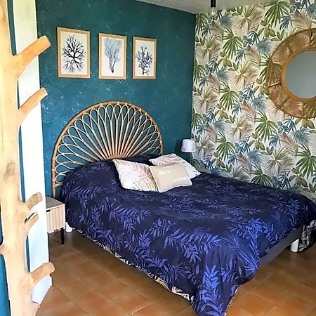 Avec Piscine Bed & Breakfast 3*